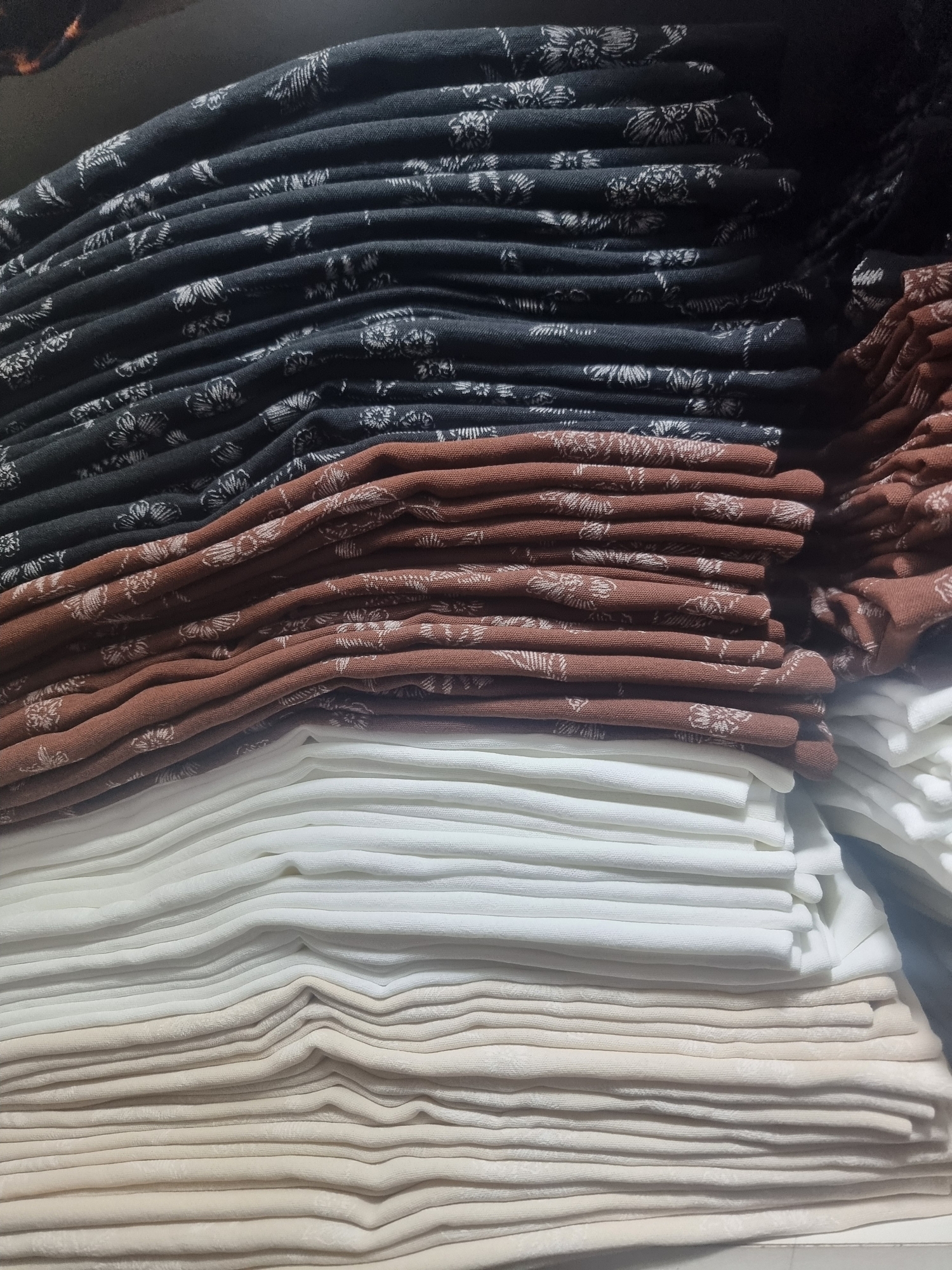 Blusas de Cey con Efecto Bordado - Imagen 3