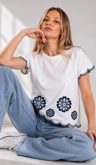 Remera Bordada Importada