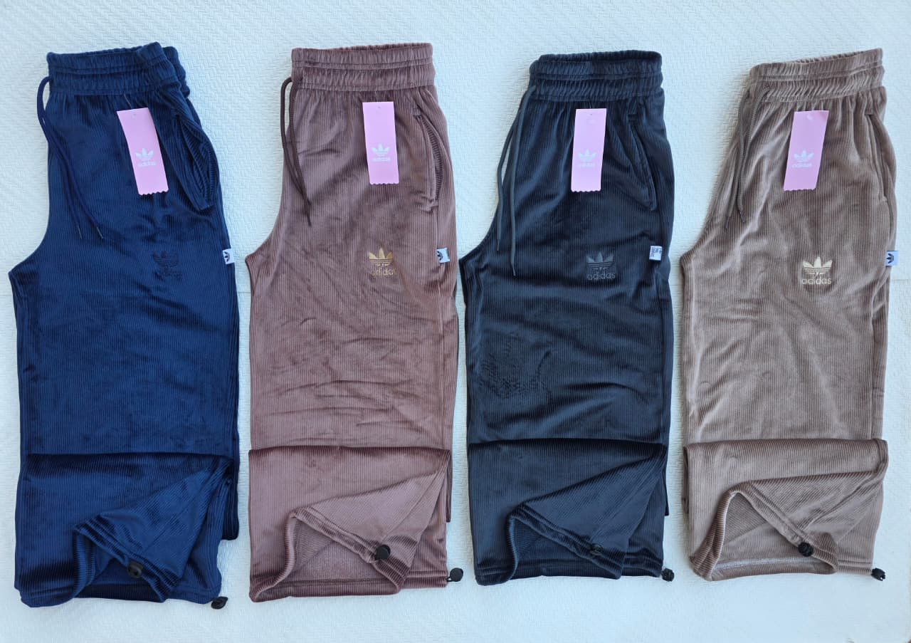 Pantalon Baggy Adi Corderoy Plush Premium - WhatsApp%20Image%202026-06-17%20at%2014.21.37.jpeg