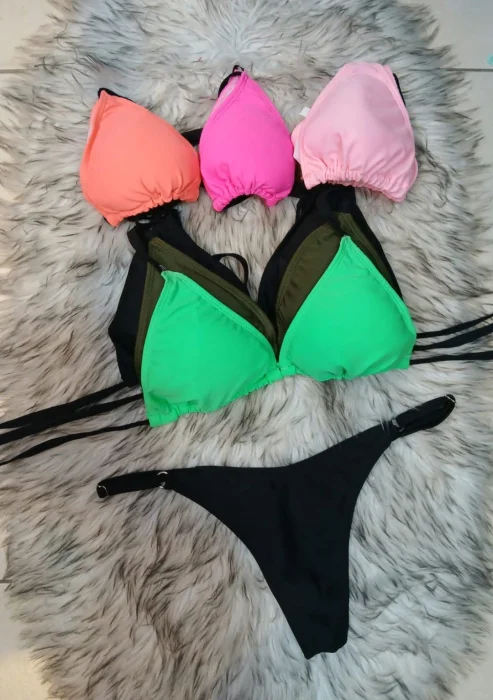 Bikini Triangulo
