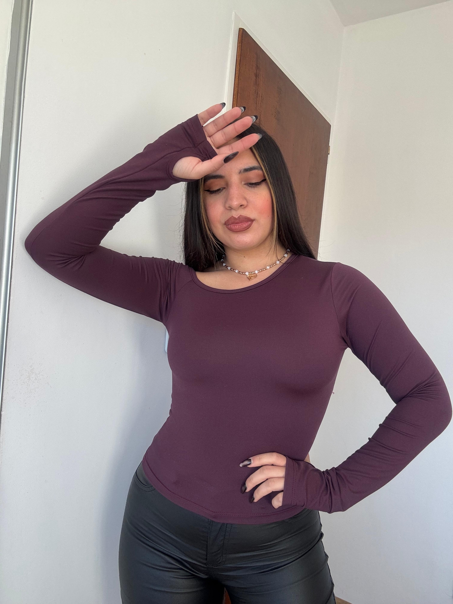 Remera Cuello Asimetrico - Imagen 2