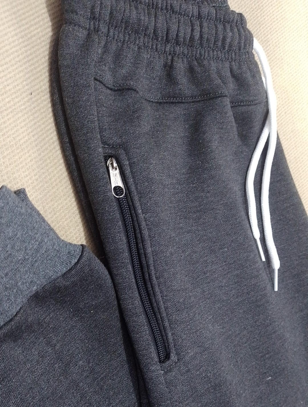 Liq. Jogging Babucha Frisa Peinada Hombre - Imagen 2