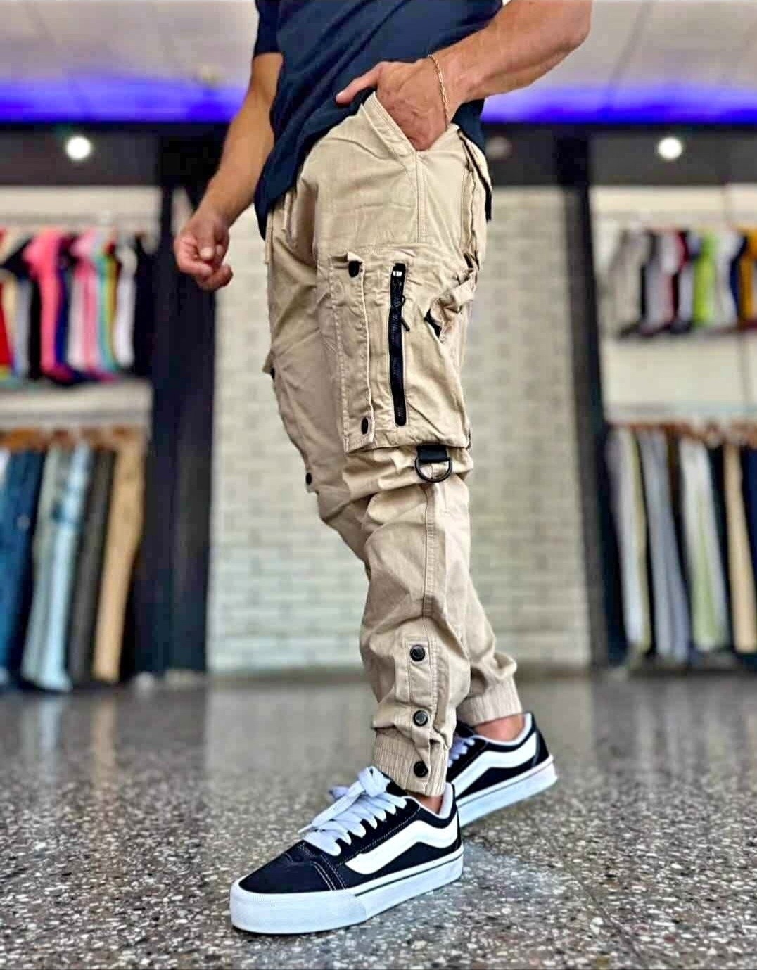 Pantalon Cargo Caballero. - Imagen 3