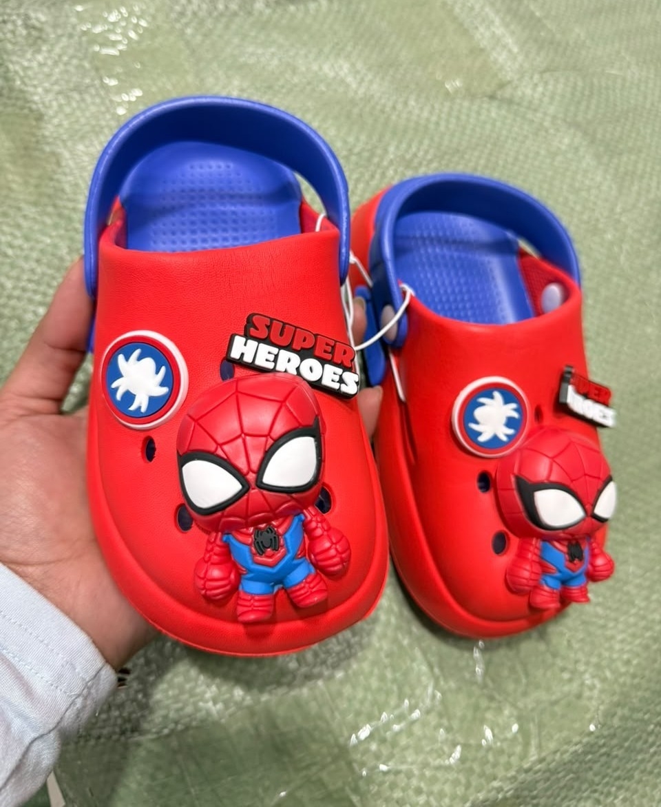 Eva Crocs  Spiderman - Imagen 3