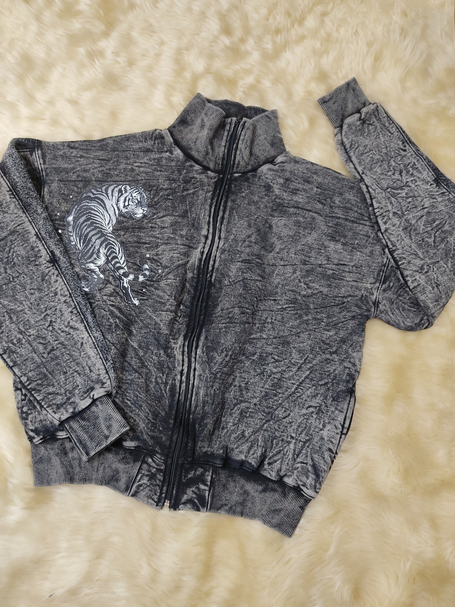 Campera Batik Frisa con Estampado - Imagen 2