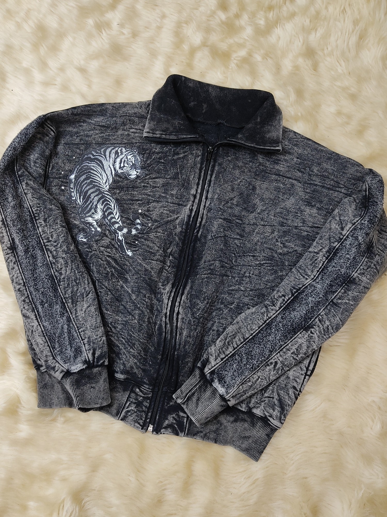 Campera Batik Frisa con Estampado - Imagen 3