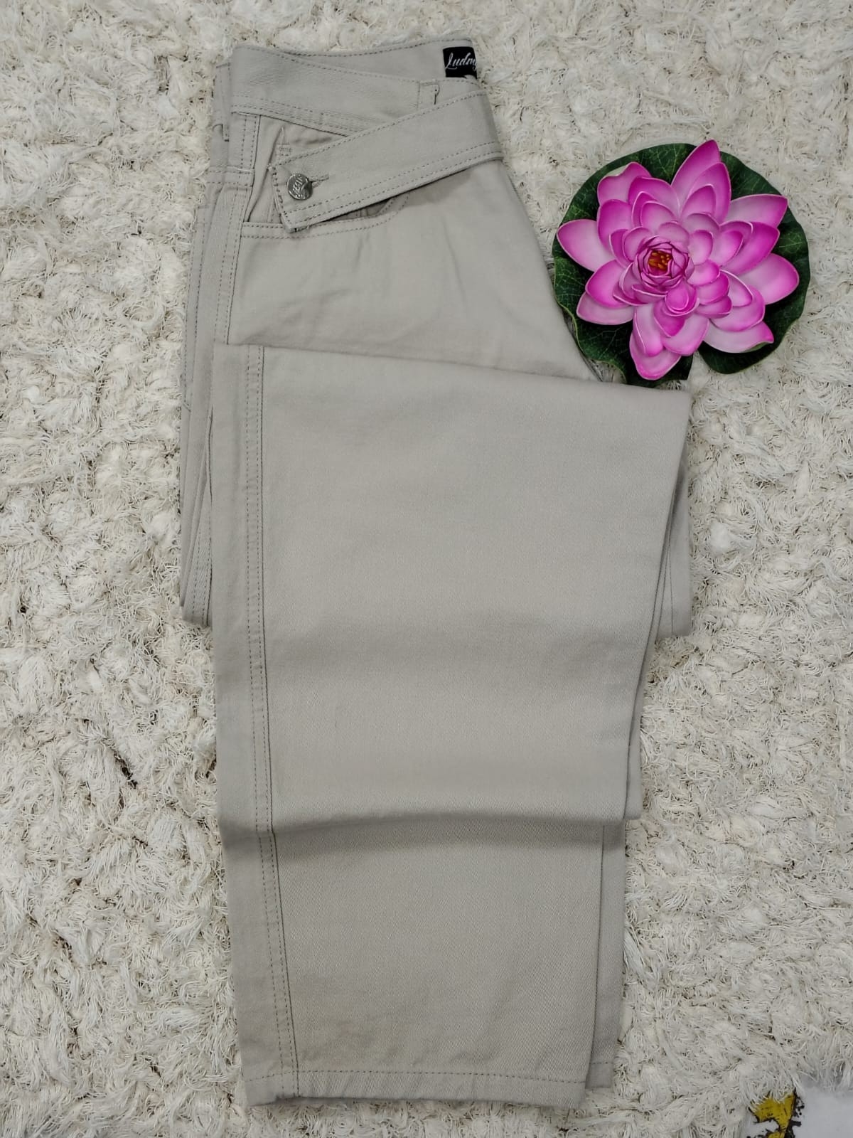 Jeans Baggy Beige Doble Botón - Imagen 3