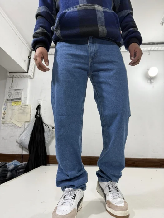 Jeans Clásico Recto Estilo Levis