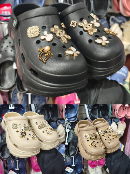 Crocs de Dama con Pin