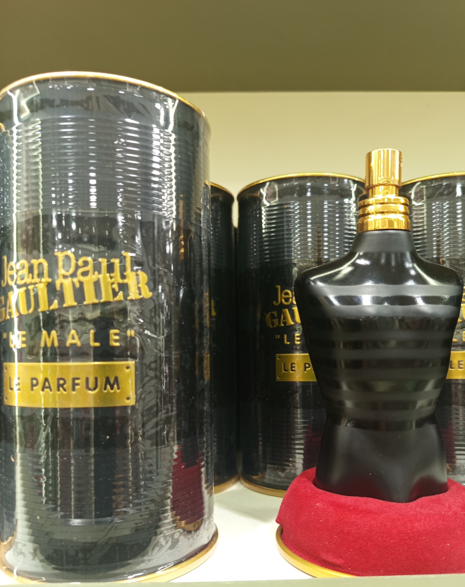 Le Male Le Parfum Jpg - Imagen 2