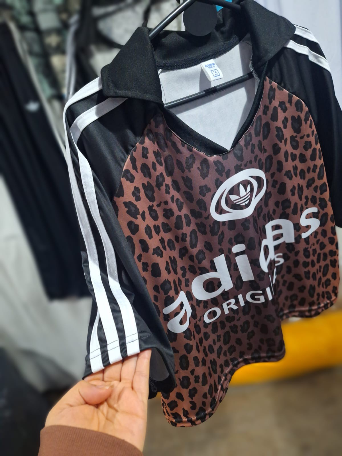 Chomba Oversize Print - Imagen 3