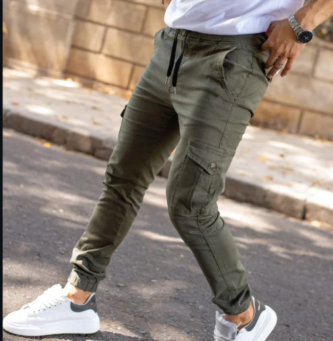Joggers Cargo con Puño