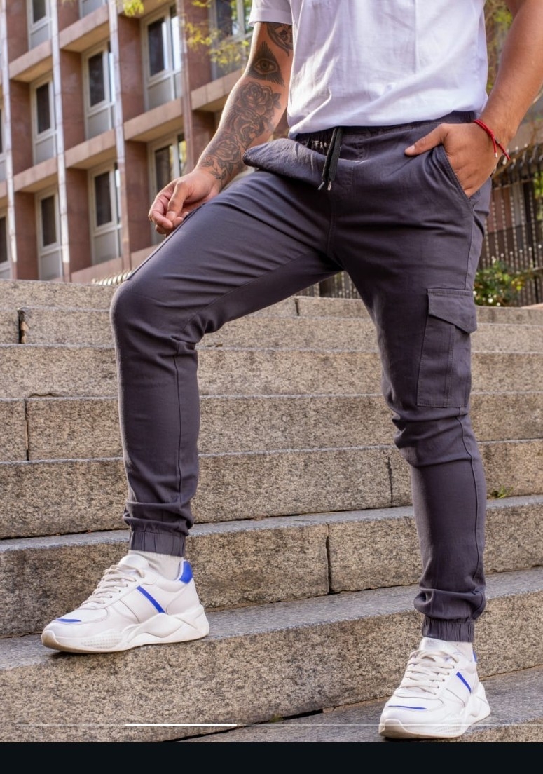 Joggers Cargo con Puño - Imagen 2