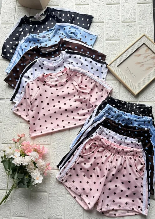 Conjunto de Nena Lunares
