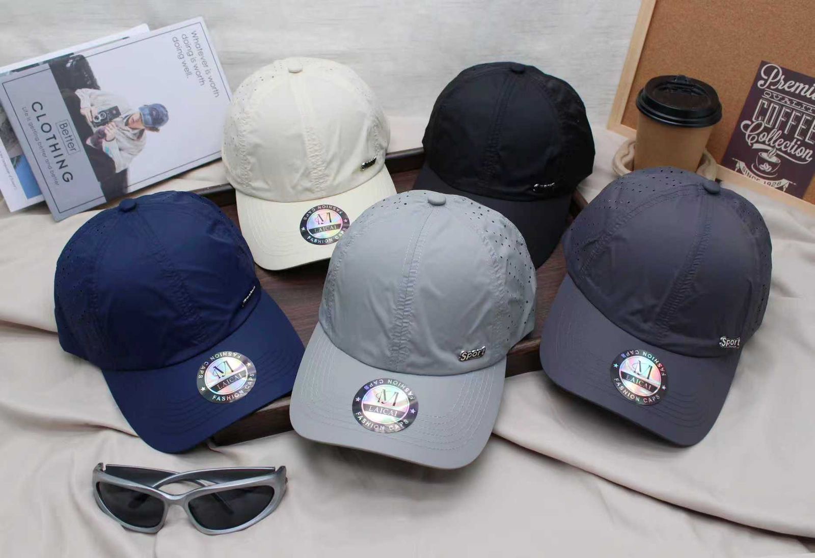Gorros Deportivo con Chapita - 81d588e1-6fa8-4739-839b-1fb9f908f47b.jpeg