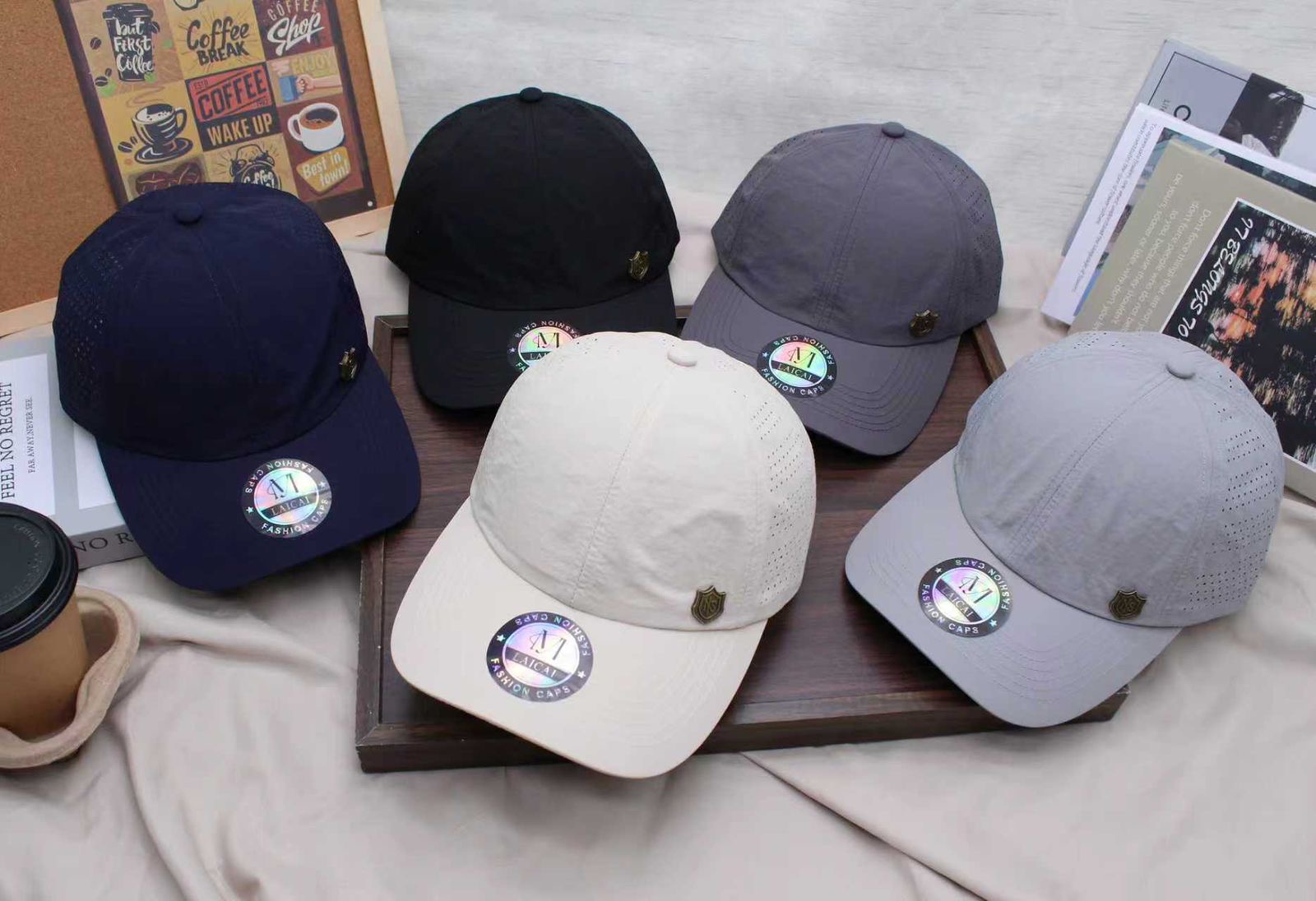 Gorros Deportivo con Chapita - 93385890-e6e6-420d-8f57-2907be861999.jpeg