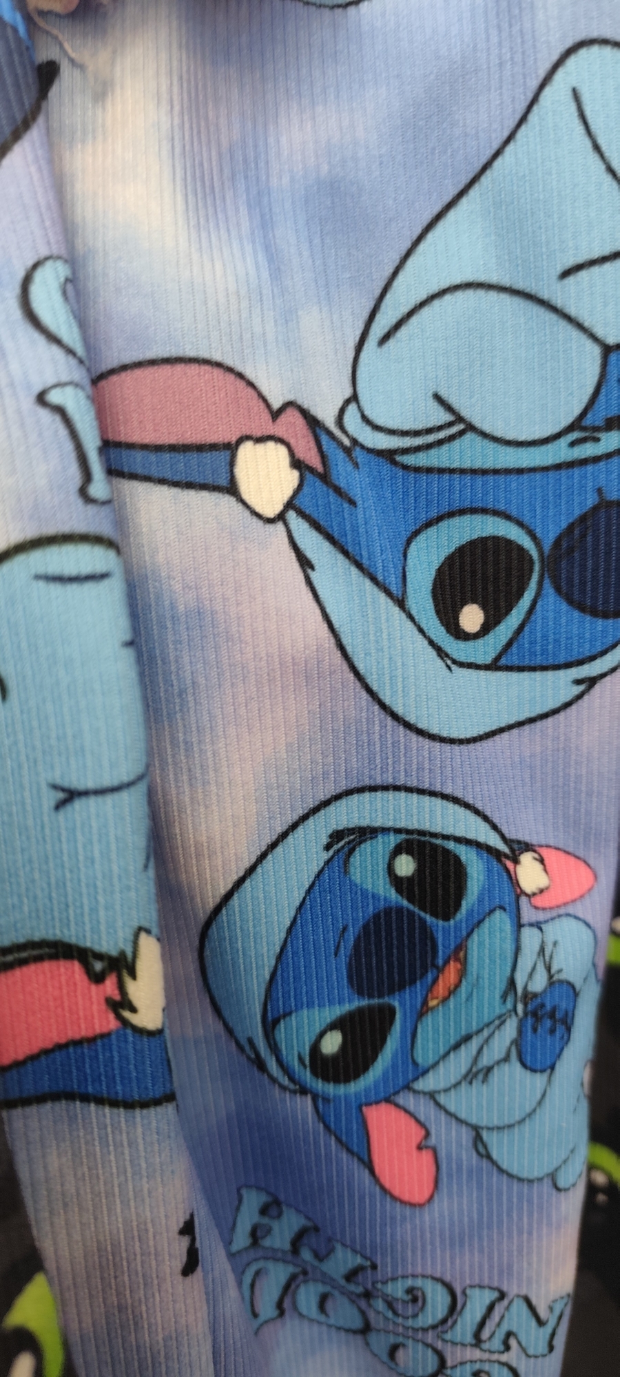 Pijama de 2 Piezas (kitty/stitch/chimuelo) - Imagen 3