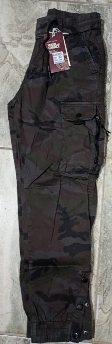 Pantalón Cargo Camuflado