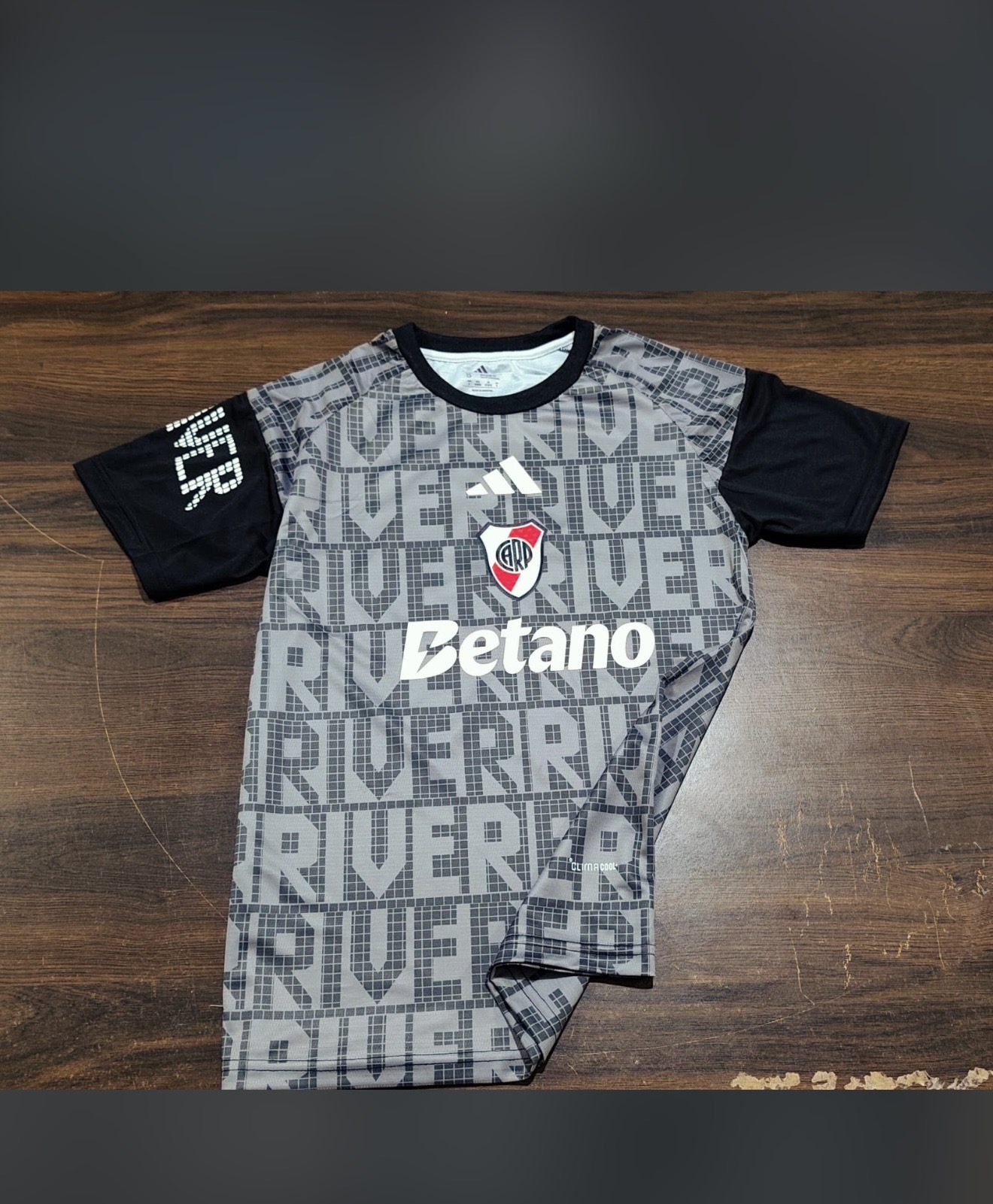 Camiseta River 2026 Pre Match  Bordada Premium - IMG_3179.jpeg