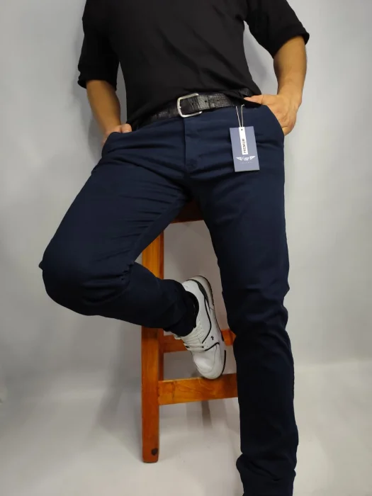 Corte Chino Azul Marino