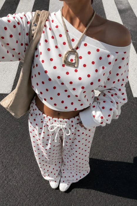 Conjunto Lunas Rojos