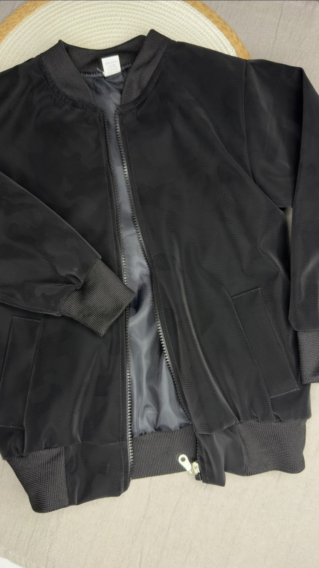 Campera Eco Cuero Foil para Nene. - Imagen 3