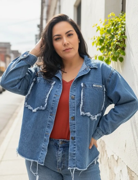 Camisaco Oversize de Jean Azul Nevado - WhatsApp%20Image%202026-06-08%20at%2010.23.21%20AM.jpeg