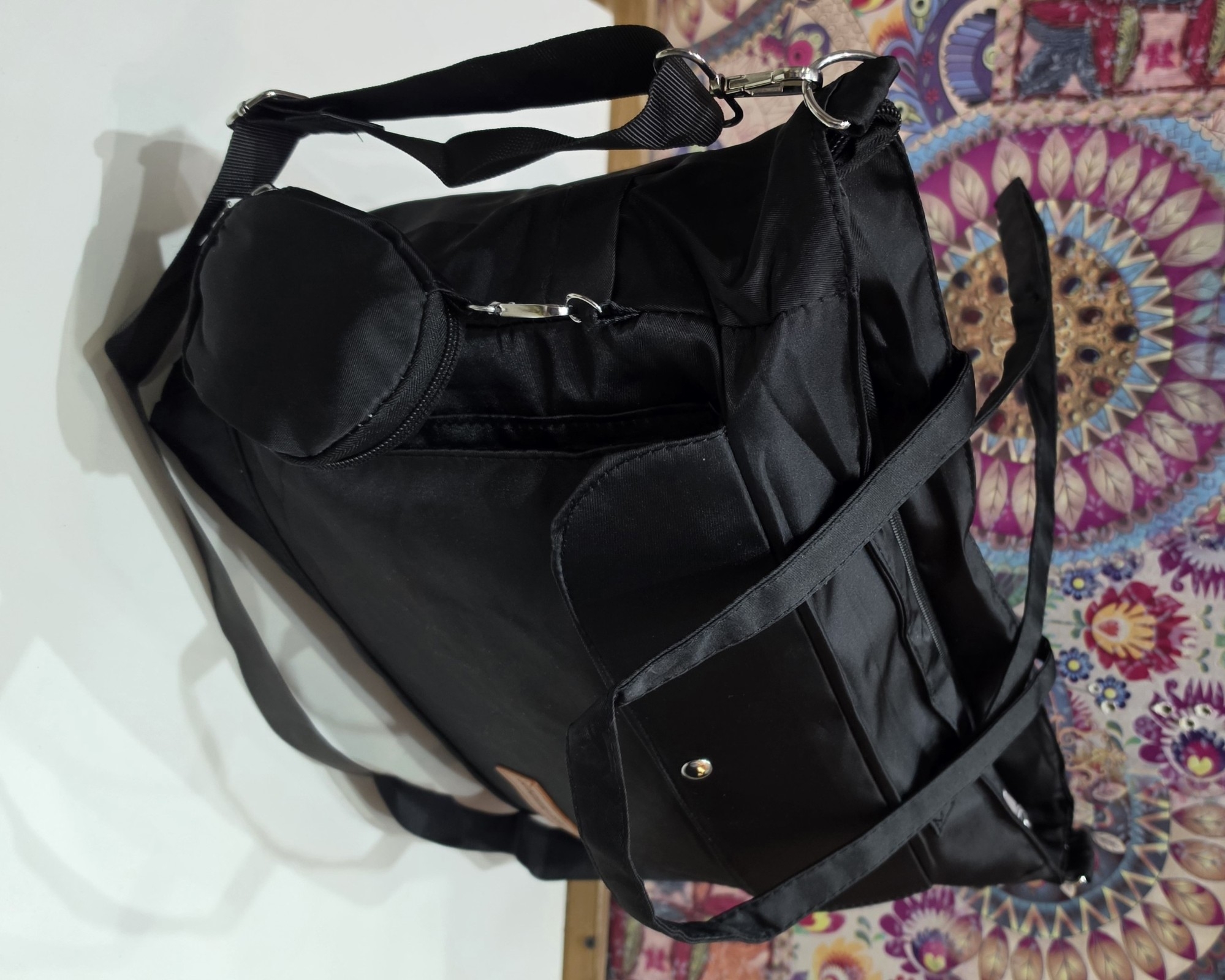 Nuevo Bolso Universitario o Maternales - Imagen 4