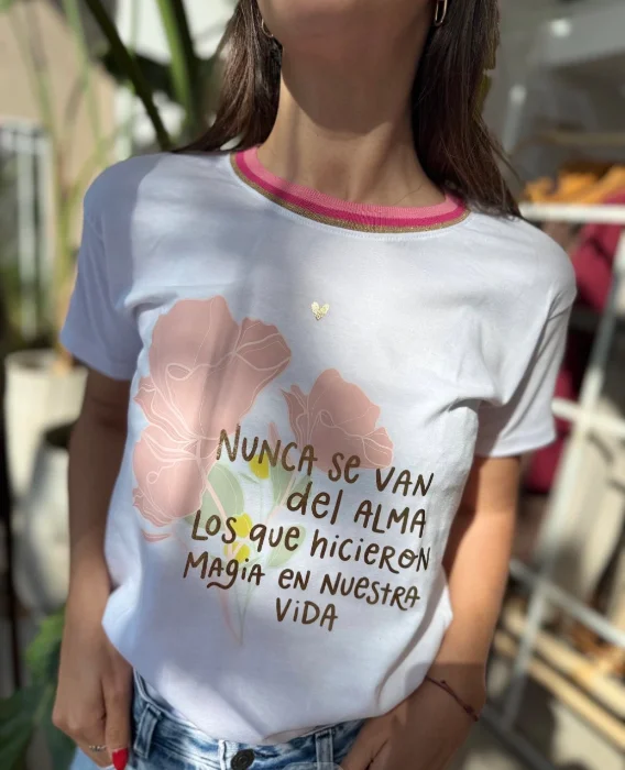 Remera con Cuello