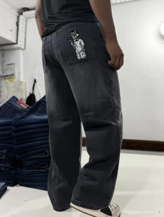 Jeans Baggy con Bordado 1