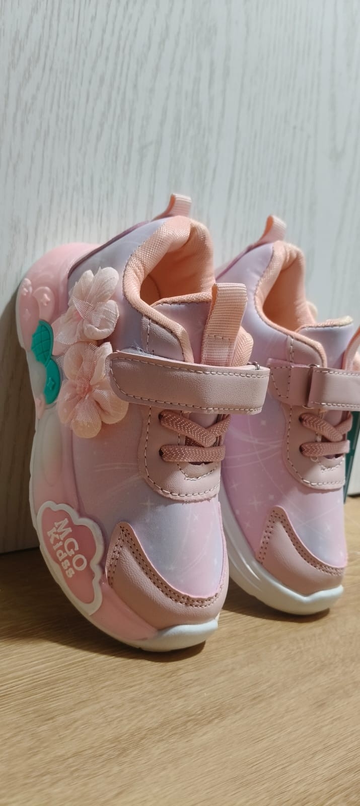 Zapatillas Importada de Niño 20 - Imagen 2