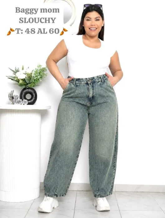 Baggy Mom Slouchy