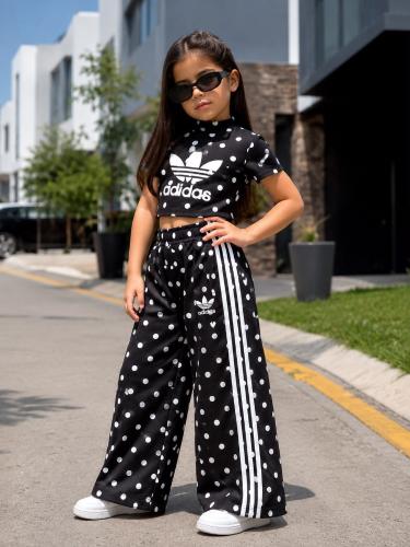 Conjunto Adi Nena