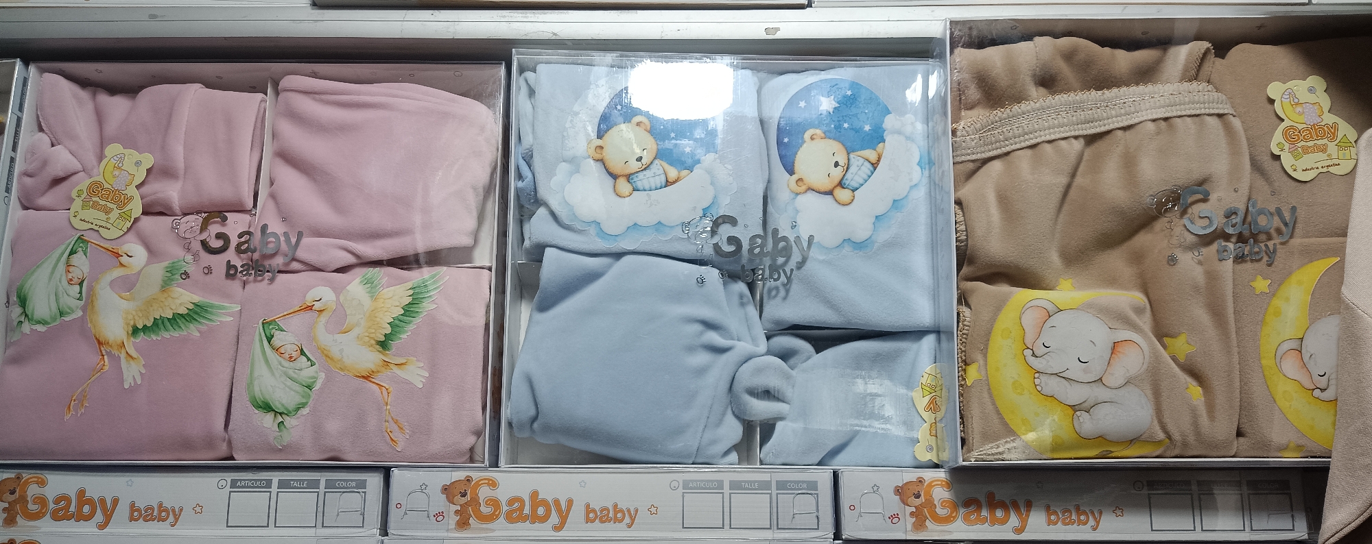 Ajuar 4 Piezas Plush - Imagen 3