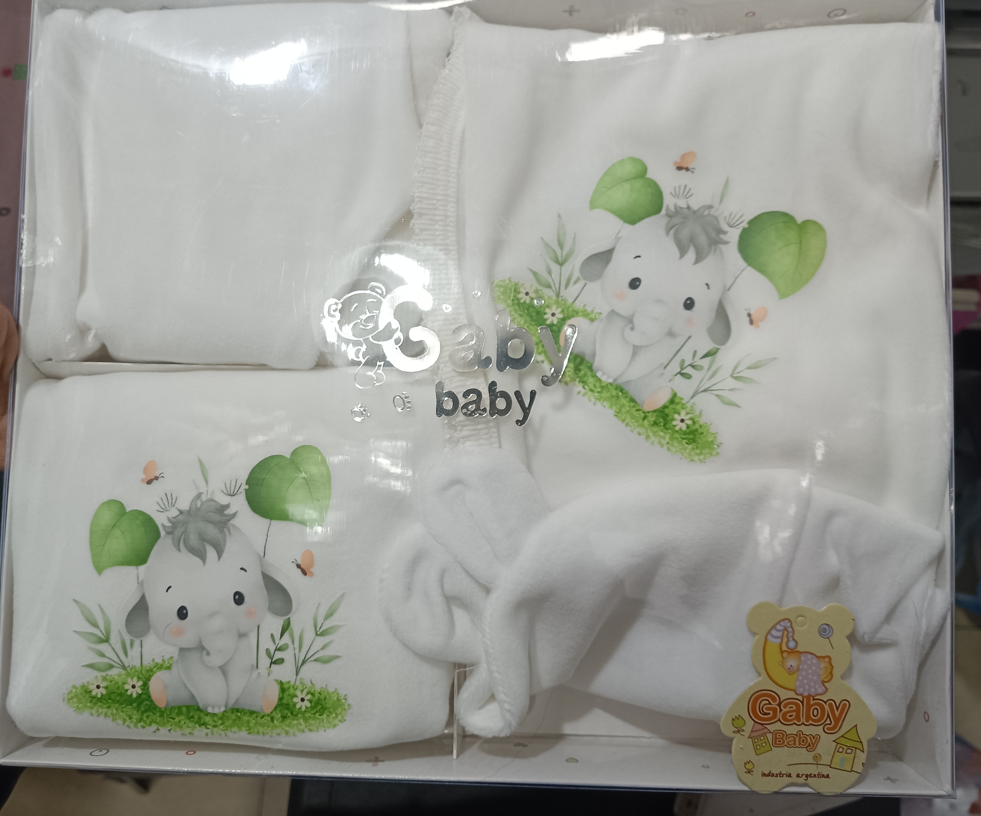 Ajuar 4 Piezas Plush - Imagen 2