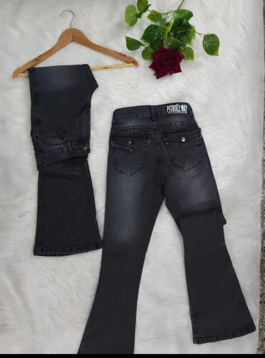 Jeans Oxflor  con Tapas