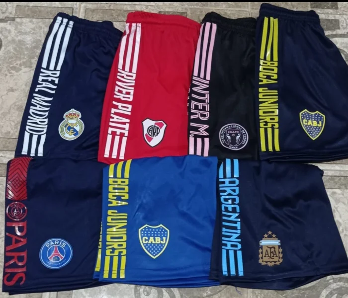 Short Escudo Adulto