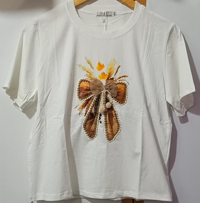 Remera Motivo (moño)