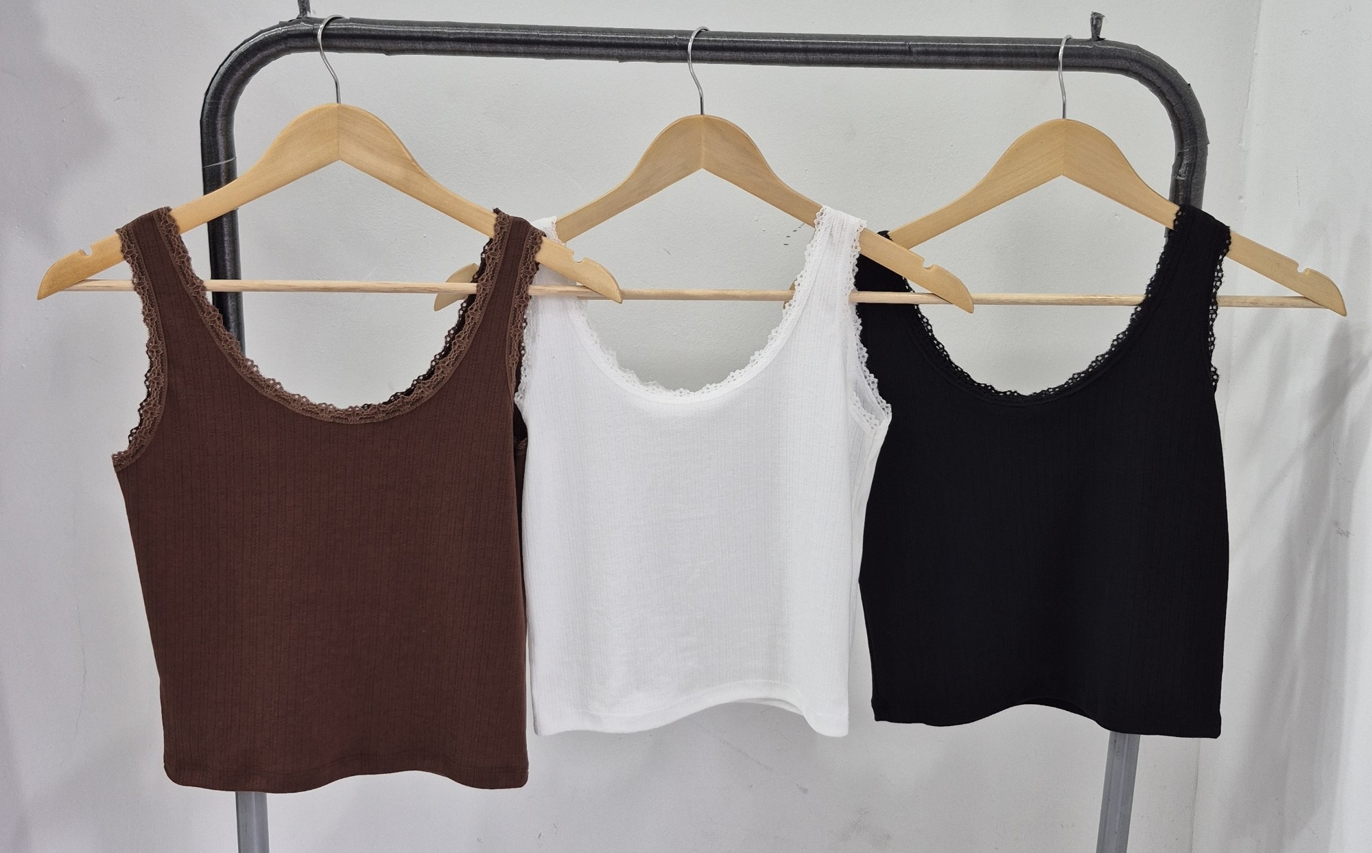 Musculosa con Puntilla - Imagen 3