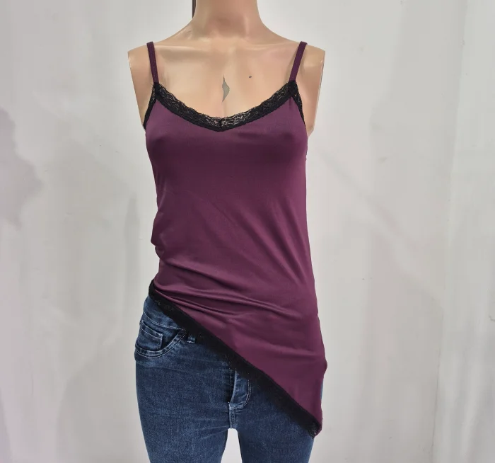 Musculosa con Pico