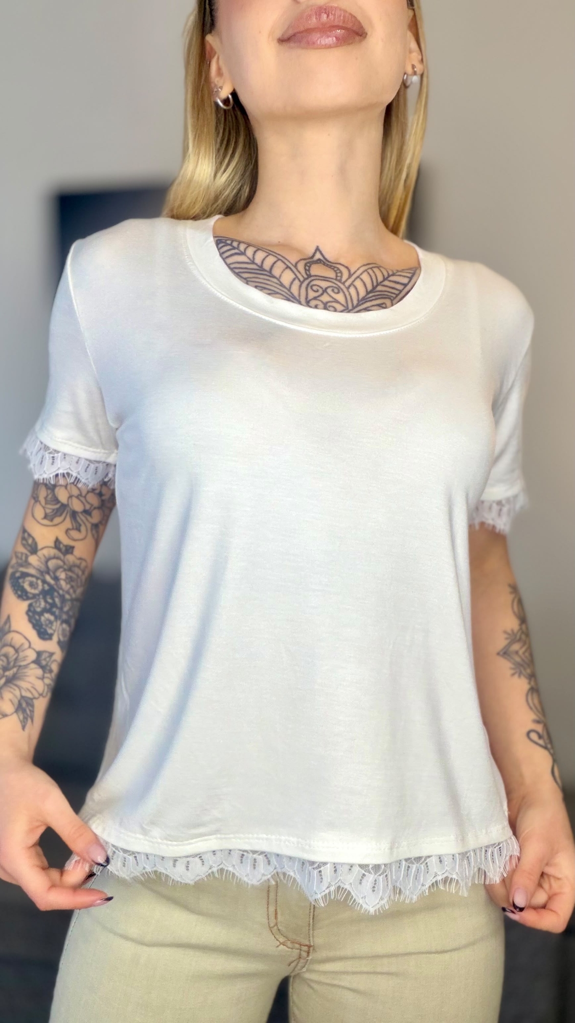 Remeras de Modal con Puntilla - Imagen 2