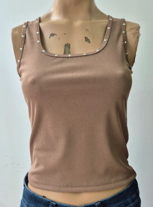 Musculosa con Tachas