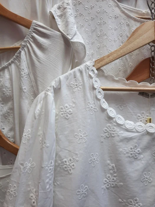 Blusa Broderi Camila