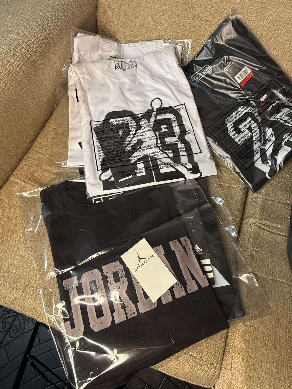 Remeras Premiun de Hombre Estampadas - Imagen 3