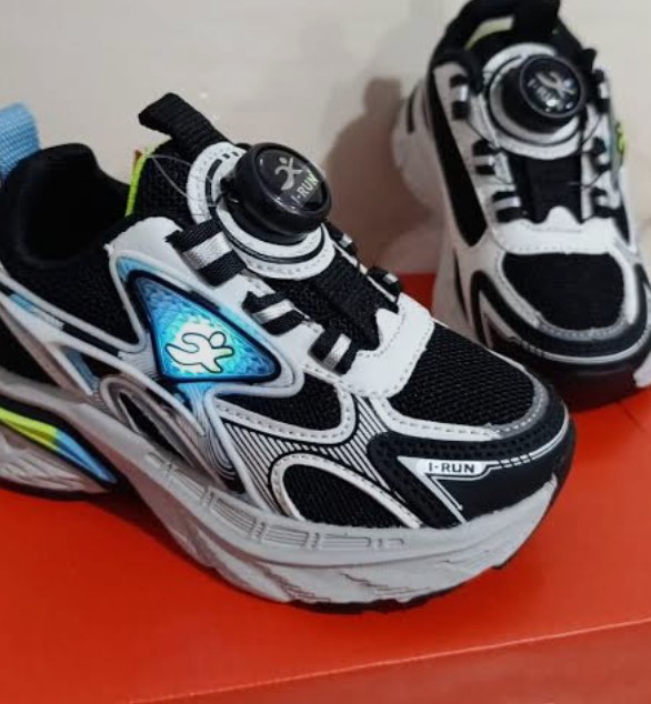 Zapatillas Niños Regulador C/luz - Imagen 3