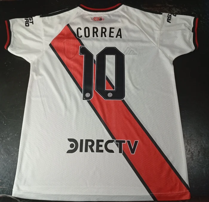 Camiseta de River de Corea
