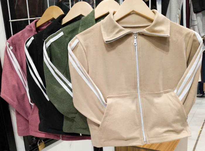 Campera de Darlon    con Tres Lineas