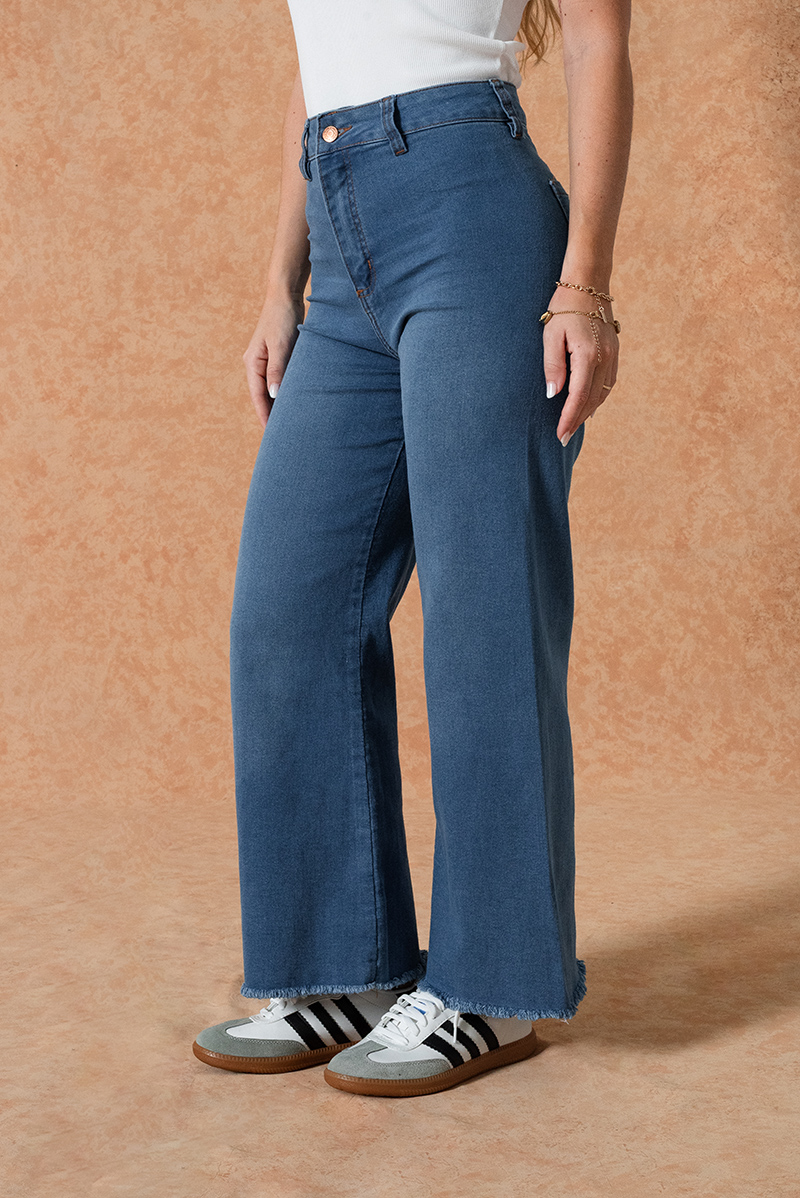 1290.3 Wide Leg Elastizado Celeste - HER%20JEANS-66.jpg