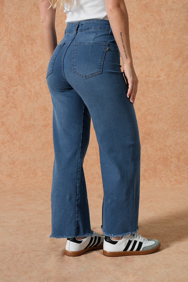 1290.3 Wide Leg Elastizado Celeste - HER%20JEANS-67.jpg