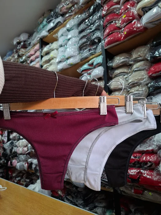 Colales Morley Luana X Docena